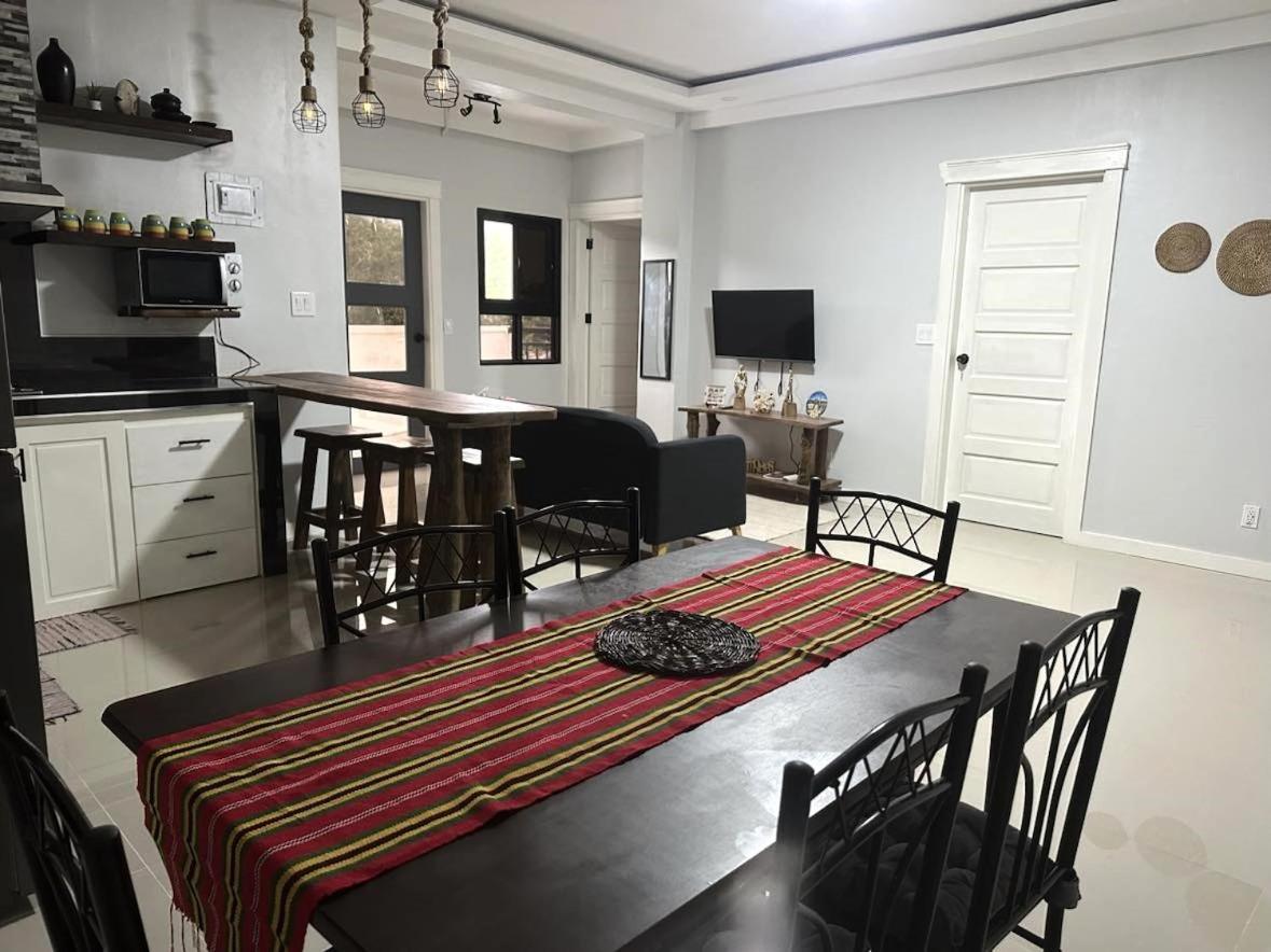 באגויו Trail Bedz Homestay מראה חיצוני תמונה